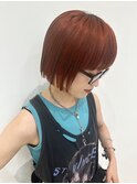 オレンジブラウン大人可愛い丸み前下がりショートボブカット