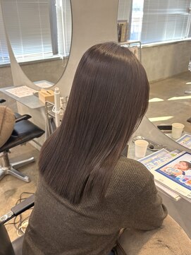 リラクオーレ 三宮 元町(LIRA CUORE) 透明感のある中明度カラー