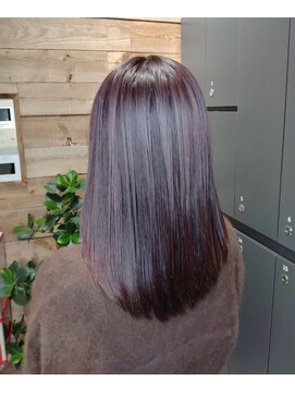 ベイショア(Bay Shore NY) 大人かわいいボルドーカラーミディアムレイヤー