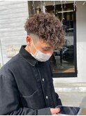 スペインカールスキンフェード外国人風メンズパーマ眉毛カット