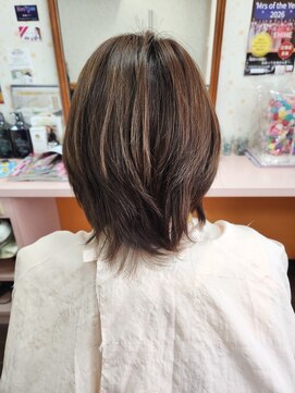 美容室イーナ(e na) ショートから、ウルフレイヤーに★