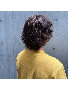 レジュアル(RESSUAL) スーツ短髪ツーブロック束感モテる黒髪シークレットパーマ流行
