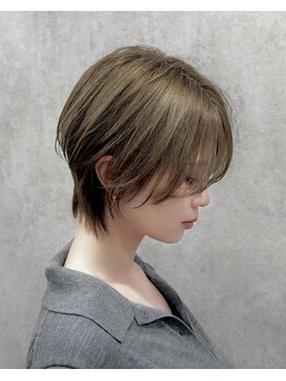 リーブル(LIBRE)の写真/忙しい朝でもワンカールで簡単に決まるレイヤーカットが得意な大人女性向けプライベートサロン