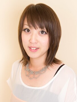 ヘアーサロン リラ(Hair Salon Lilas) アッシュがきれいなストレートスタイル