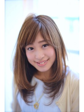 リュドール 名駅(Rue D'or) 自然なふんわりセミロング