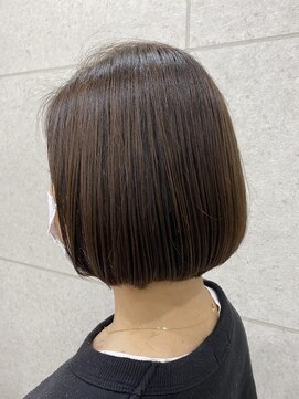 マアムジーコネクション(ma'am zee Connection.) 【ma'amZee conn小林】艶ボブ×大人ハイライト