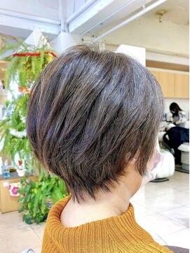 ラピッシュ 北習志野店 丸みショートボブ