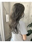 オリーブベージュ
