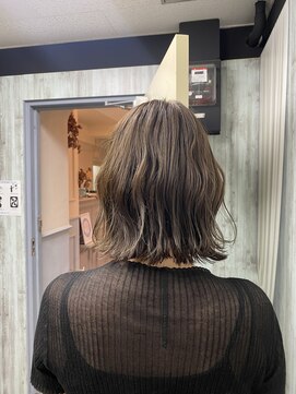 フレーム へアアンドトリートメント 天王寺北口店(FRAME) ベージュ