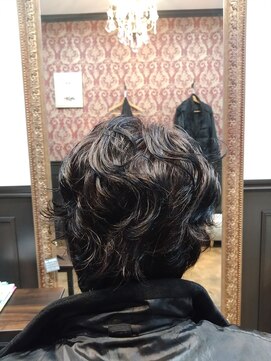 ミュズィー ドゥ ヘア(Musee du hair) 60代メンズパーマ