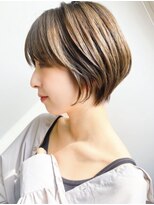 バイユアオウンフラワーズコロンカバ(buy your own flowers : kava)&nbsp;くびレイヤーグレージュエモージュ大人ショート小顔似合わせ透明