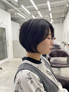 シー 北千住(sii.) 小顔ショートボブ/コンパクト前下がりショート