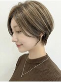 スモーキーブラウン大人美人丸みショートマッシュA830代40代