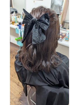 サローネ ドゥエ(salone due) ハーフアップ