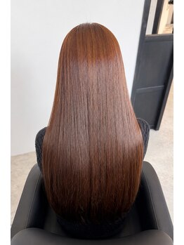 アトリエ コア ヘアー 横川(atelier CORE hair)の写真/髪質改善メテオカラーと活性ケラチンで、うねりを整え理想の艶髪へ導く♪