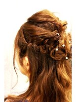 ヘアサロンエムフィス 池袋東口(HAIR SALON M Fe's)&nbsp;【Fe's】オトナ可愛いあみこみハーフアップ