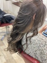 ヘアーサロン イルア 北越谷(hair salon I'LUNA)&nbsp;インナーカラーグレーハイライト