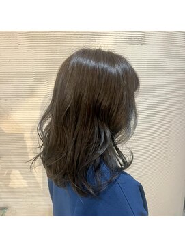 リフレアンドケア ミチ 幸町店(refre&care MICHI) 【MICHI refre店　佐藤彩】オリーブカラー