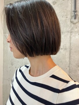 サクラ オモテサンドウ(SAKURA) 首が綺麗に見える 切りっぱなしボブ ミニボブ 表参道