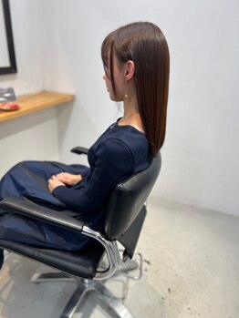 イズ(iz.)の写真/大人世代から髪質改善トリートメント◎柔らかく艶やかにまとまる美髪に*【髪質改善/縮毛矯正/北見/北海道】