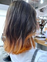 アトリエ ジジ(atelier ZiZi)&nbsp;グラデーションカラー　オレンジ　顔まわりレイヤーミディアム