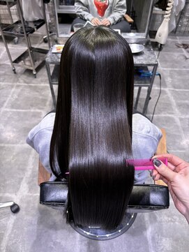 ウム(UMM) オリーブアッシュ