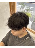大分メンズ無造作シャドウルーズパーマ刈り上げマッシュショート