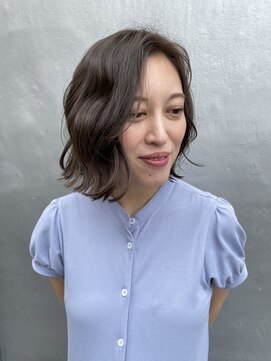 リュクス(LUXE) 外ハネボブ×グレーアッシュ