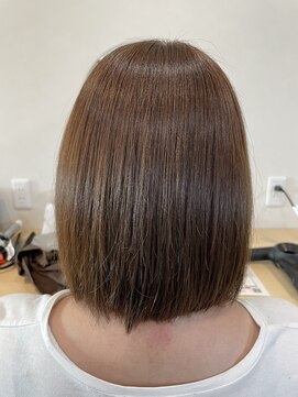 エル(Ele’) グレージュカラー（くすみベージュ）