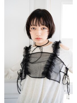 マグノリア オモテサンドウ(MAGNOLiA Omotesando) 暗めカラーでフェイスフレーミングが効いたグランマッシュボブ