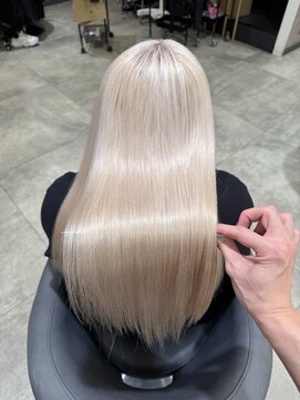 ノエ 心斎橋(Noe) 【Noe心斎橋YUTO】抜きっぱなしブロンド/髪質改善