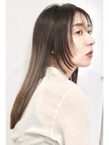 コス(KoS)&nbsp;ロングレイヤー/ウルフカット