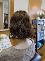 ジグヘアー(jig hair)&nbsp;オリーブカラー&ふわふわパーマ