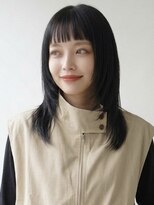 キビト(kibito)&nbsp;新宿オン眉ハッシュカットミディアムレイヤーカット20代30代40代