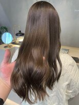 グリン 栄(grin)&nbsp;暗めでも重たく見えないオリーブカラー◎