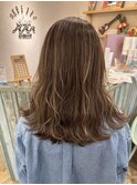 ハイライトベージュ