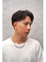 トラスト ザ バーバー 東京駅八重洲店(TRUST the Barber)&nbsp;センターパート/ニュアンスパーマ/ツーブロック