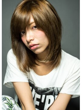 オーガスト ヘア ネイル(AUGUST hair nail) カットで決めるミディアムスタイル 【横浜】