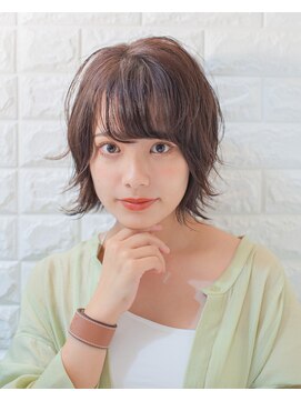 ケーコーム アパ(K-COM appas) ミニボブ　ショートウルフ