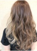 アッシュベージュ＋インナーミルク