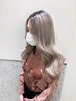 シンシェアサロン 原宿店(Qin shaire salon)&nbsp;韓国 ダークルーツカラー ことりベージュ ナチュラルブロンド