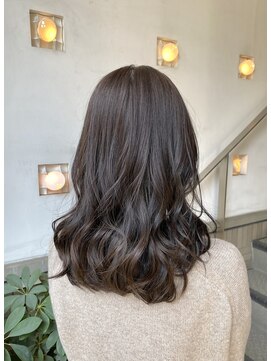 ヘアアンドメイク スタジオ ミムロ(HAIR&MAKE STUDIO MIMURO) 外ハネくびれミディアム・艶グレージュ
