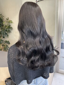 アイヴィ 表参道(IVY) 赤みなし暗め艶カラー＊くびれヘア