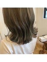 シーバイリリア(siie by LILIA)&nbsp;透け感×カーキカラー