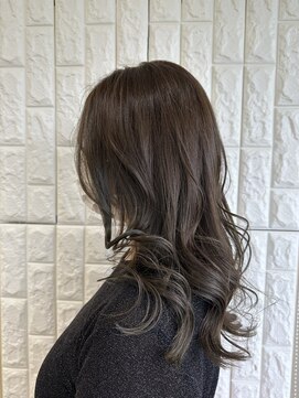 ヴェール レッシュブ 茂原店(Belle Lecheveu) オリーブカラー