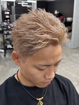 エデアンルクラ 下通(EDEAN Leclat) 熊本メンズカラー ハイトーン ミルクティー MEN'S HAIR