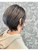 くびれショートスタイル
