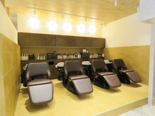 【極上の癒し体験】フルフラットシャンプー台で体への負担を解消 