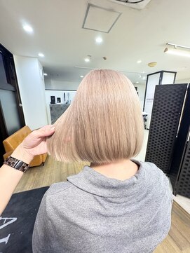 ブリーチ　　ハイトーン　ボブ　