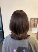 くびれミディ×艶感ブラウンレイヤースタイル